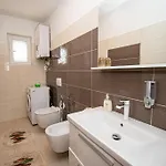 Charming With Pool And Jacuzzi Villa Pula